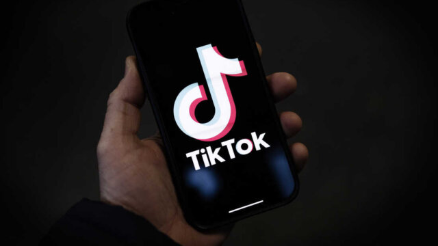 【徹底解説】今さら聞けない！TikTokって何？YouTubeとの違いは？ 